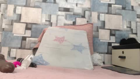 Snapshot of violeta_cute18 chatting on 10.07.25 Violeta online show from 10.07.25