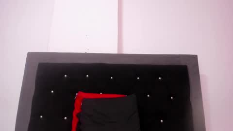 Snapshot of violetadumsper chatting on 02.05.25 VioletaDums online show from 02.05.25