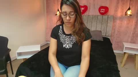 VIOLETA online show from 02.15.25