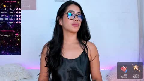 Snapshot of violetasotter chatting on 12.30.24 Violeta online show from 12.30.24