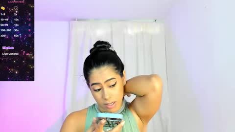 Snapshot of violetasotter chatting on 03.01.25 Violeta online show from 03.01.25