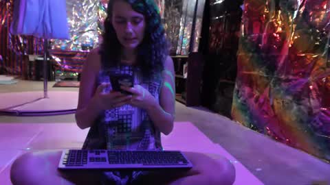 Snapshot of violethooper chatting on 12.02.24 Violet Hooper online show from 12.02.24