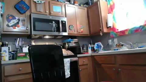 Snapshot of violethooper chatting on 02.11.25 Violet Hooper online show from 02.11.25