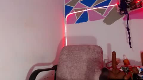 Snapshot of violett_ass chatting on 10.09.25 Samantha y jhons online show from 10.09.25