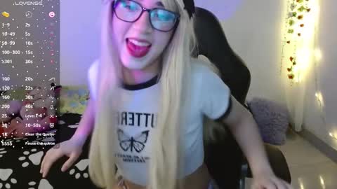 Snapshot of violettaswet chatting on 09.12.25 violettaswet online show from 09.12.25