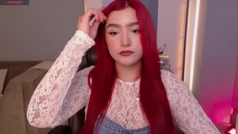 Violett Castel online show from 11.14.25