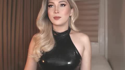 Best Of Both Worlds online show from 11.30.25