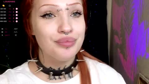Snapshot of violetvio1ator chatting on 01.03.25 Dommy mommy online show from 01.03.25