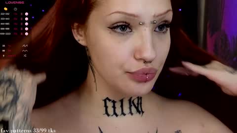 Snapshot of violetvio1ator chatting on 01.11.25 Dommy mommy online show from 01.11.25