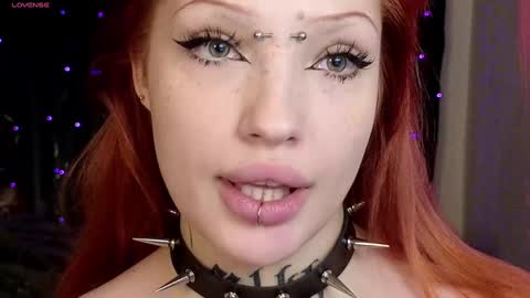 Snapshot of violetvio1ator chatting on 02.03.25 Dommy mommy online show from 02.03.25
