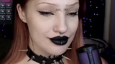 Snapshot of violetvio1ator chatting on 02.14.25 Dommy mommy online show from 02.14.25