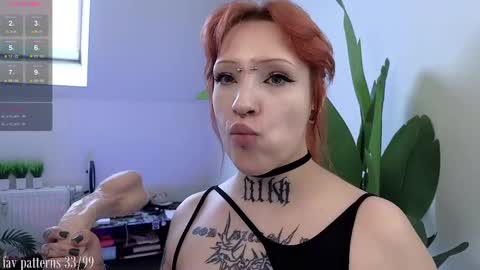 Snapshot of violetvio1ator chatting on 03.07.25 Dommy mommy online show from 03.07.25
