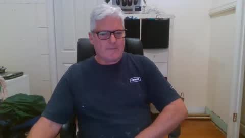 Snapshot of viper654321 chatting on 02.18.25 viper654321 online show from 02.18.25