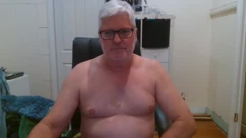 Snapshot of viper654321 chatting on 02.24.25 viper654321 online show from 02.24.25