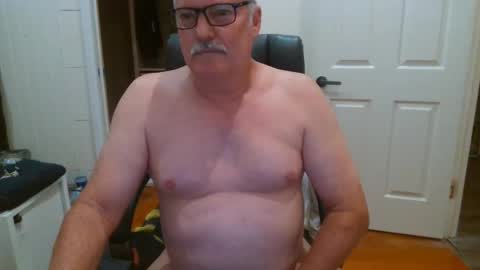 Snapshot of viper654321 chatting on 10.03.25 viper654321 online show from 10.03.25