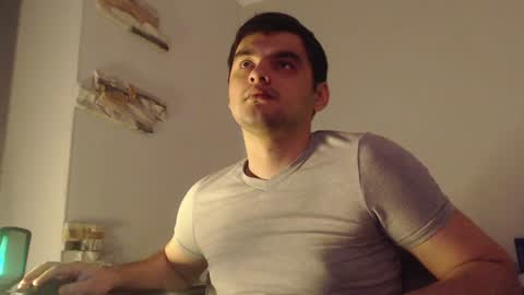 Snapshot of virgil____ chatting on 12.04.24 virgil____ online show from 12.04.24