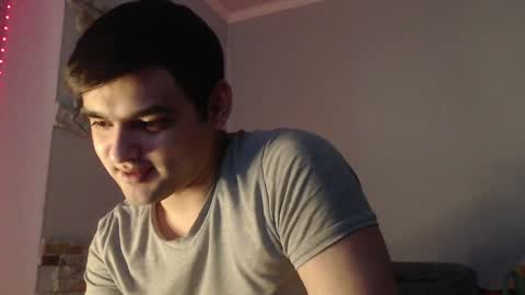 Snapshot of virgil____ chatting on 12.08.24 virgil____ online show from 12.08.24