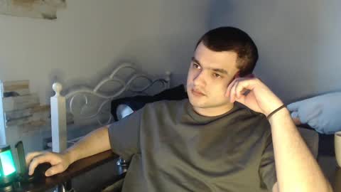 Snapshot of virgil____ chatting on 02.28.25 virgil____ online show from 02.28.25