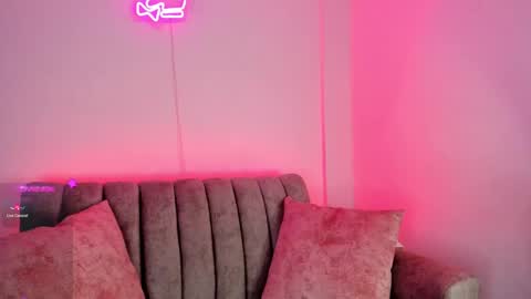 Snapshot of virgiwilk chatting on 02.04.25 Jane  online show from 02.04.25
