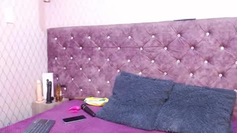 VivianRose online show from 11.30.25