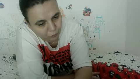 Snapshot of vixenbya chatting on 02.08.25 vixenbya online show from 02.08.25