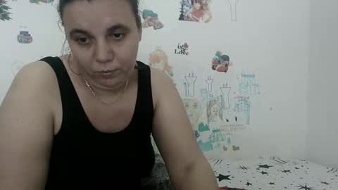 Snapshot of vixenbya chatting on 02.15.25 vixenbya online show from 02.15.25