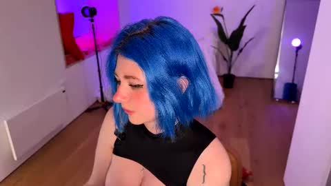 Snapshot of vixenp chatting on 02.16.25 Polly Online mostly at 9pm-2am UK Time online show from 02.16.25