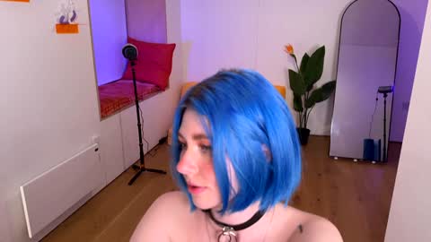 Snapshot of vixenp chatting on 03.04.25 Polly Online mostly at 9pm-2am UK Time online show from 03.04.25