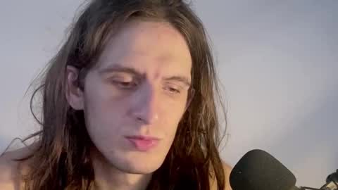 Snapshot of voidnomad chatting on 12.04.25 voidnomad online show from 12.04.25