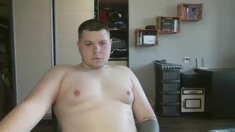 Snapshot of volshebnik_130 chatting on 03.10.25 Volshebnik1302 online show from 03.10.25