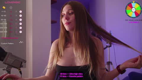 Snapshot of vundersex chatting on 01.04.25 Eva and Franklin online show from 01.04.25