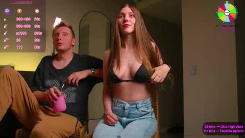 Snapshot of vundersex chatting on 10.19.25 Eva and Franklin online show from 10.19.25