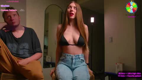 Snapshot of vundersex chatting on 10.25.25 Eva and Franklin online show from 10.25.25