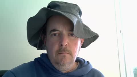 Snapshot of watchmewank40 chatting on 03.04.25 Davey online show from 03.04.25