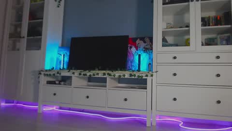 Snapshot of weed_princesss chatting on 12.05.24 moon online show from 12.05.24