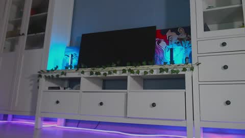 Snapshot of weed_princesss chatting on 12.09.24 moon online show from 12.09.24