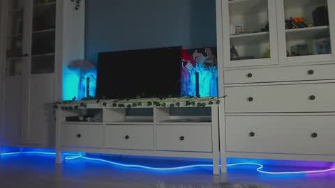 Snapshot of weed_princesss chatting on 12.15.24 moon online show from 12.15.24