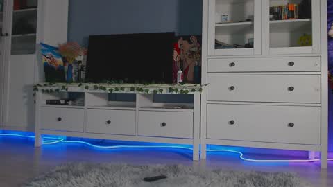 Snapshot of weed_princesss chatting on 12.26.24 moon online show from 12.26.24