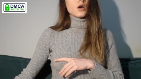 Snapshot of weltmilen chatting on 01.30.25 Milena online show from 01.30.25