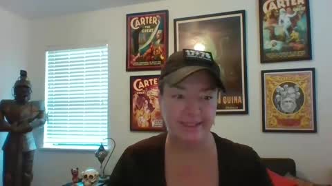 Snapshot of wendycu chatting on 02.05.25 WendyCU online show from 02.05.25