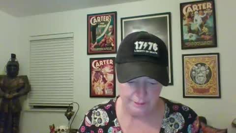 Snapshot of wendycu chatting on 09.12.25 WendyCU online show from 09.12.25