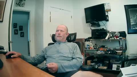 Snapshot of weseeyouwatching chatting on 09.19.25 weseeyouwatching online show from 09.19.25