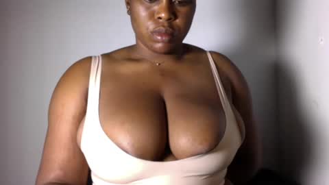 Snapshot of wet_pussyy24 chatting on 01.14.25 lily online show from 01.14.25