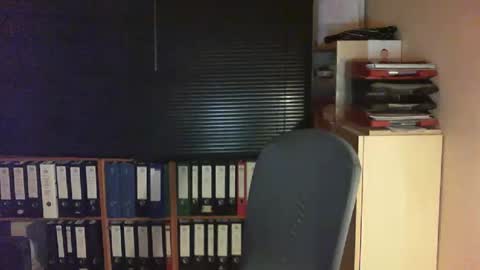 Snapshot of wetsuitedman chatting on 02.11.25 Franz online show from 02.11.25