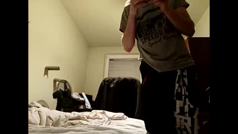 Snapshot of whatwouldyouliketosee chatting on 12.12.24 stoffy online show from 12.12.24