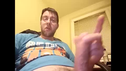 Snapshot of whatwouldyouliketosee chatting on 02.13.25 stoffy online show from 02.13.25