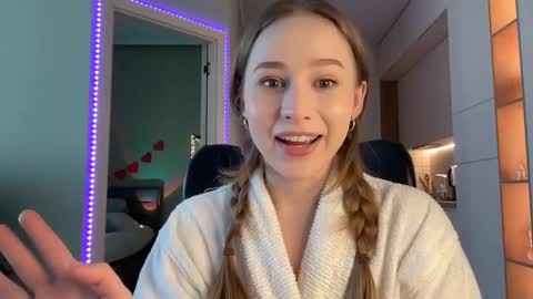 Alisa online show from 12.15.24