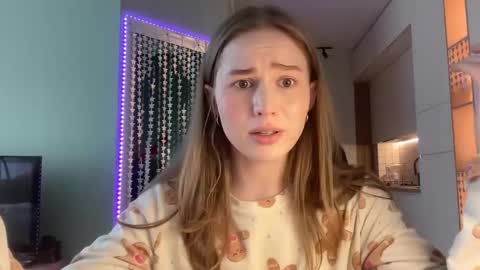 Alisa online show from 12.25.24