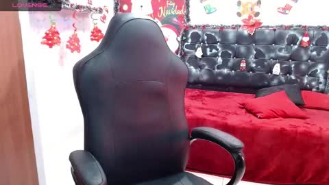 Snapshot of wiilliam_20 chatting on 12.22.24 wiilliam online show from 12.22.24