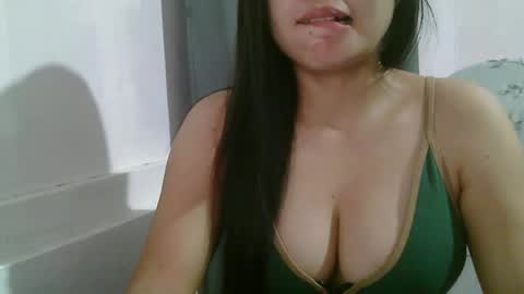 Snapshot of wildcamille chatting on 09.16.25 camille online show from 09.16.25